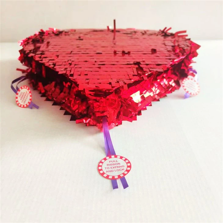 Foldable Heart Pinata